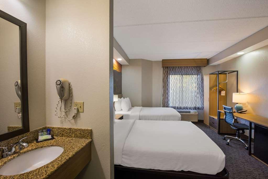 Clarion Pointe Sevierville-Pigeon Forge Δωμάτιο φωτογραφία