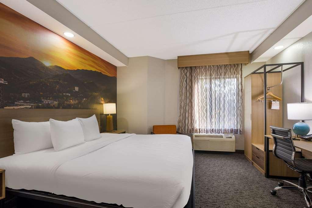 Clarion Pointe Sevierville-Pigeon Forge Δωμάτιο φωτογραφία