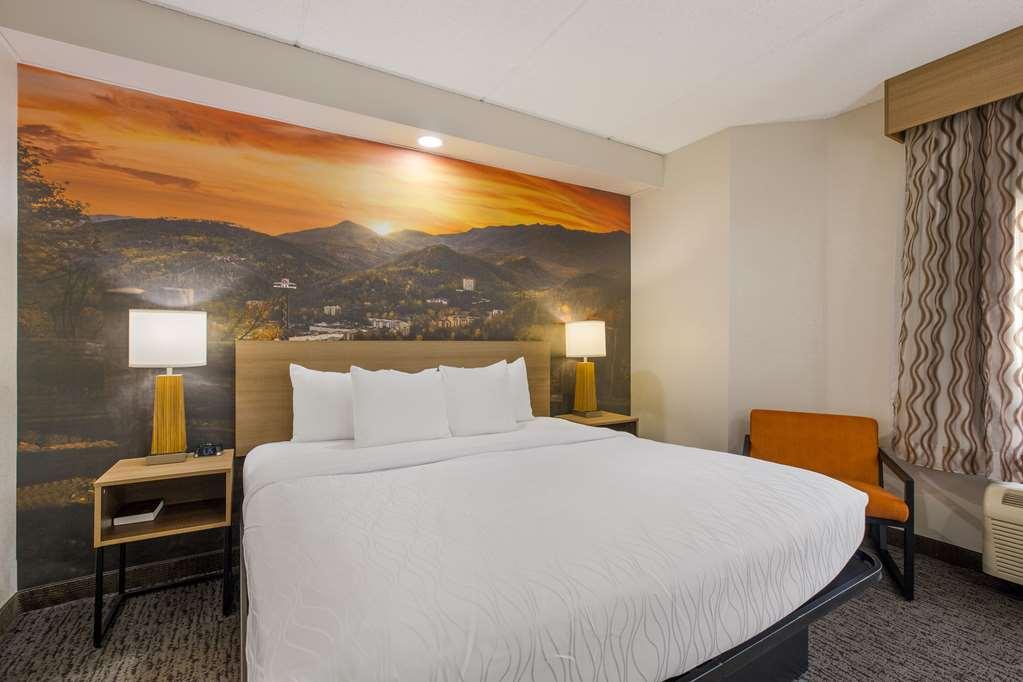 Clarion Pointe Sevierville-Pigeon Forge Δωμάτιο φωτογραφία